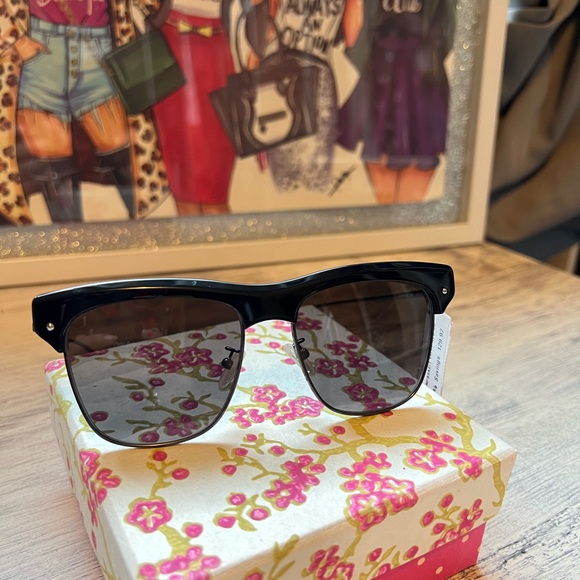 SALE🌻ALEXANDER MCQUEEN unixes sunglasses ✨❤️ - Picture 8 of 16